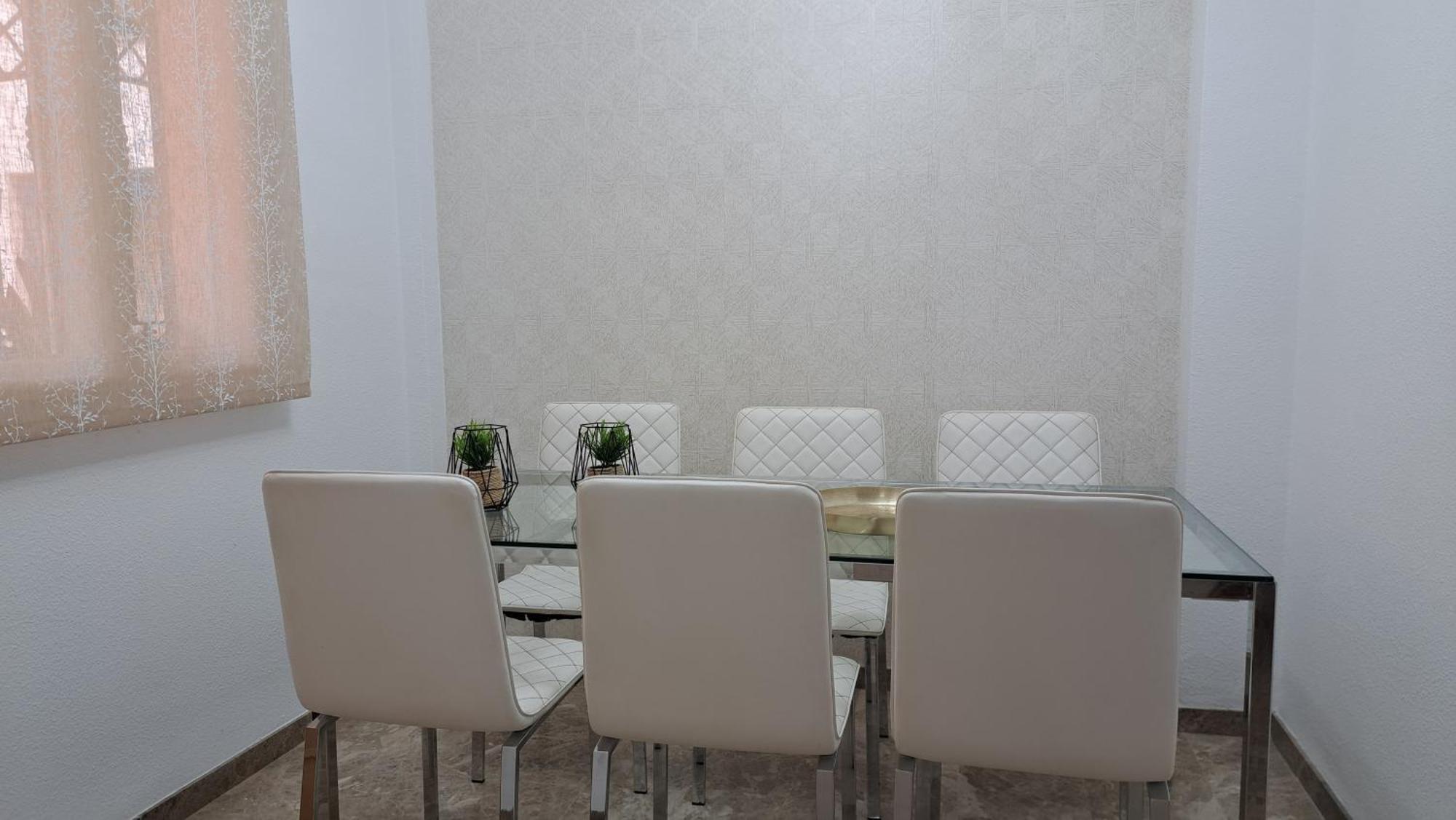 Apartamentos Maria Cristina Con Parking Gratis กอร์โดบา ภายนอก รูปภาพ