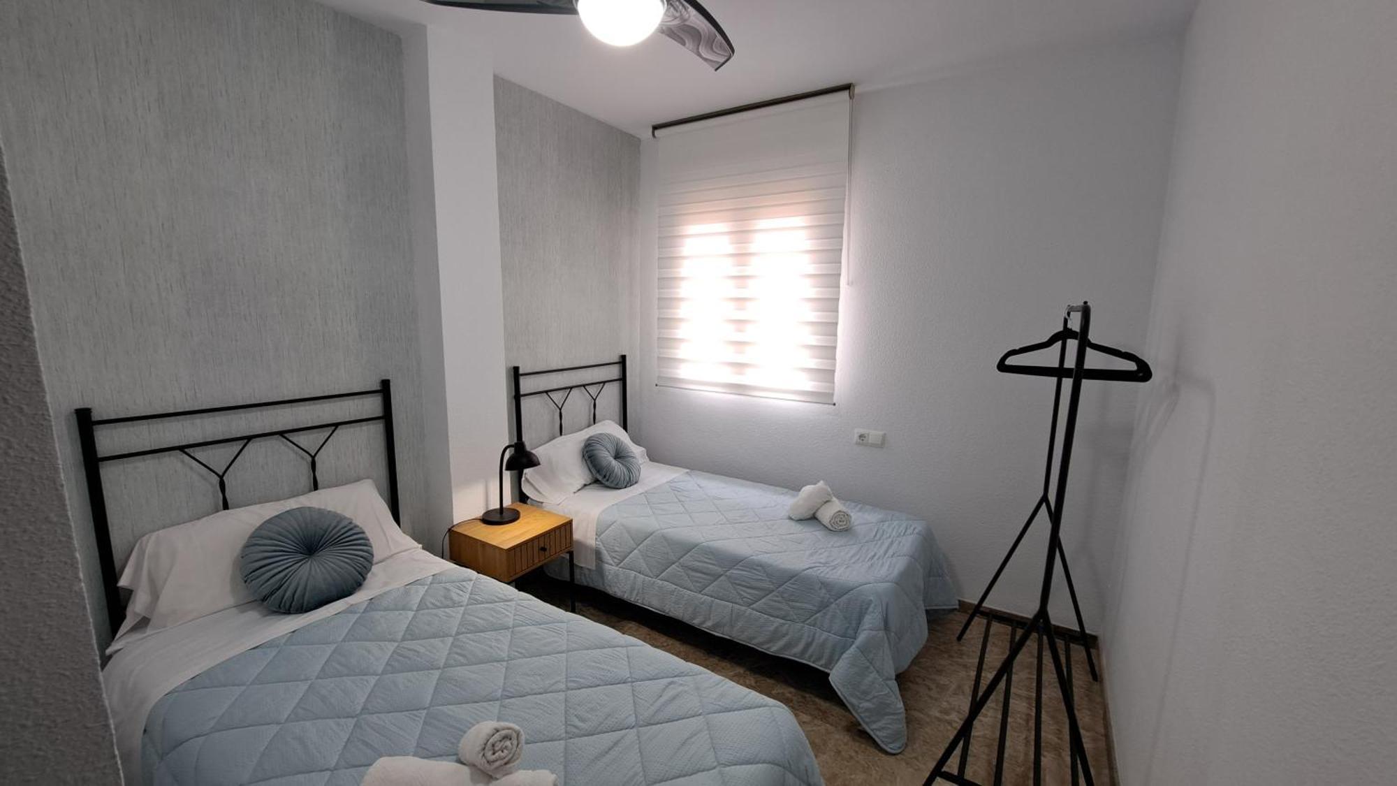 Apartamentos Maria Cristina Con Parking Gratis กอร์โดบา ภายนอก รูปภาพ