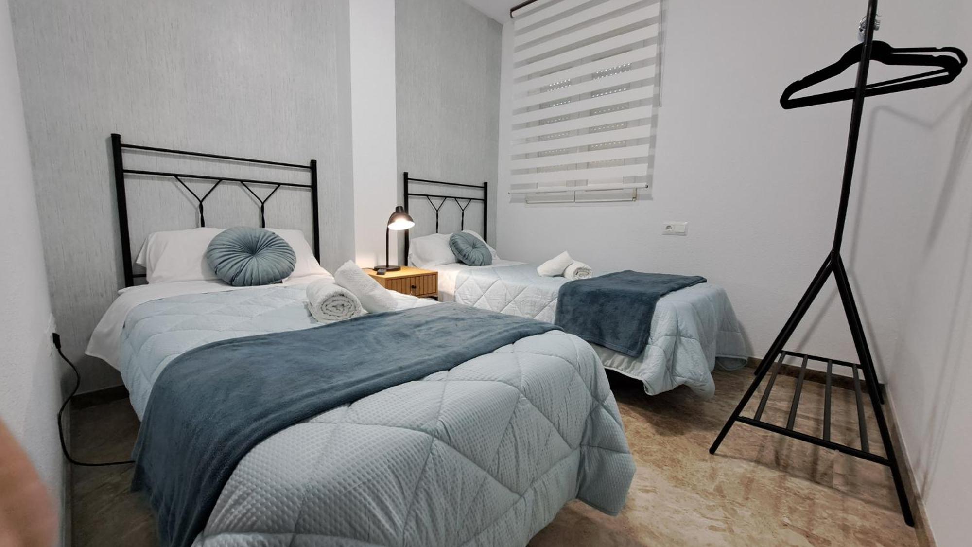 Apartamentos Maria Cristina Con Parking Gratis กอร์โดบา ห้อง รูปภาพ